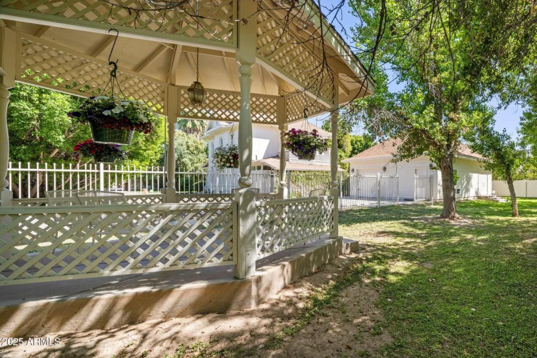 Real Estate Picture 53