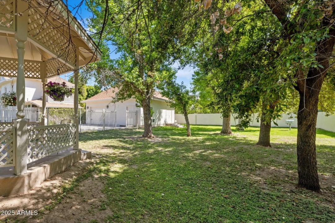 Real Estate Picture 54