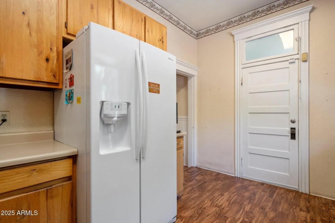 Real Estate Picture 20
