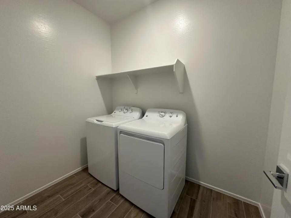 Real Estate Picture 8