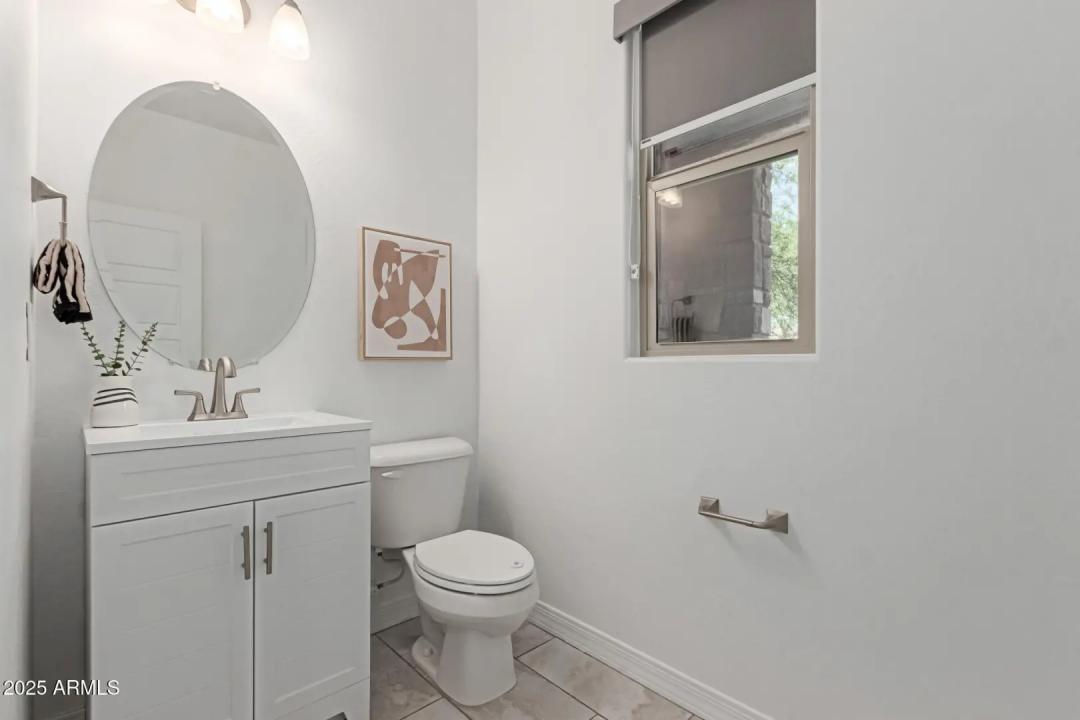 Real Estate Picture 10