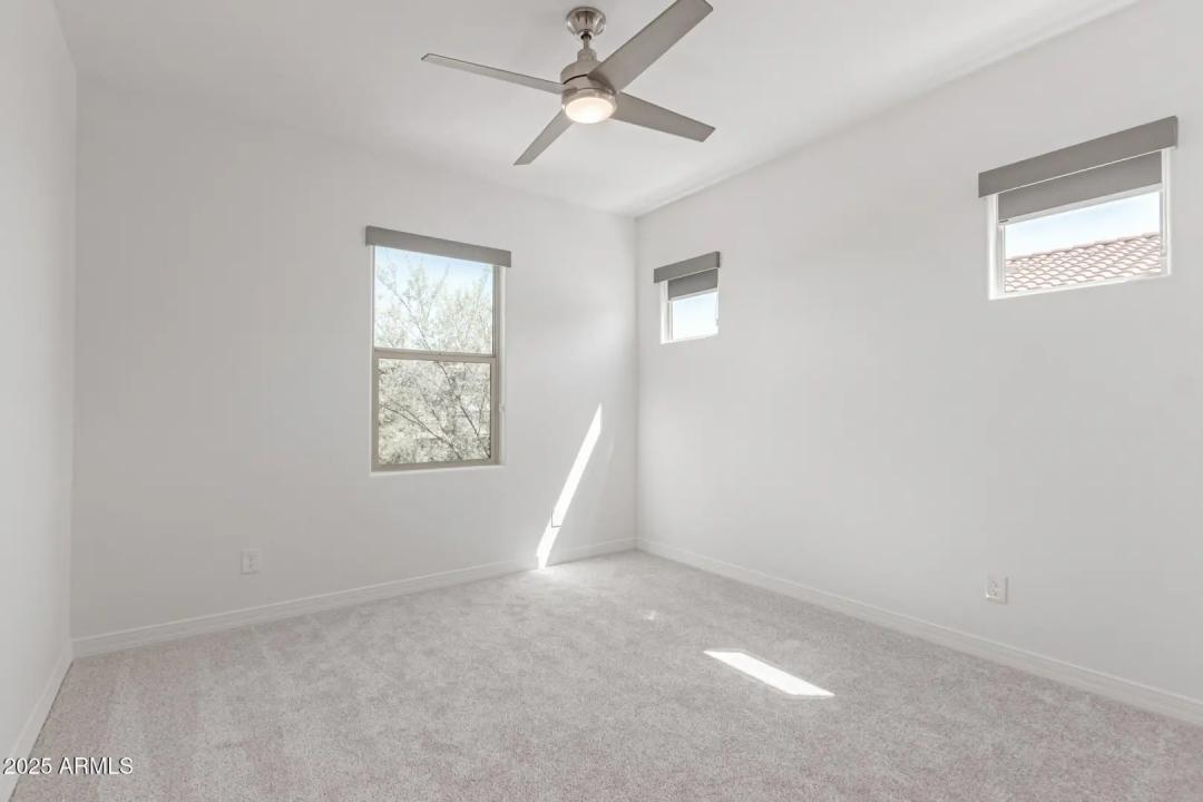 Real Estate Picture 23