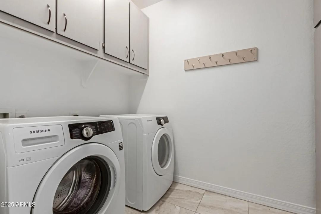 Real Estate Picture 28