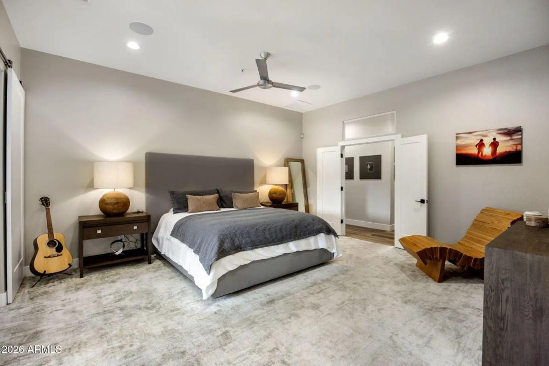 Real Estate Picture 15