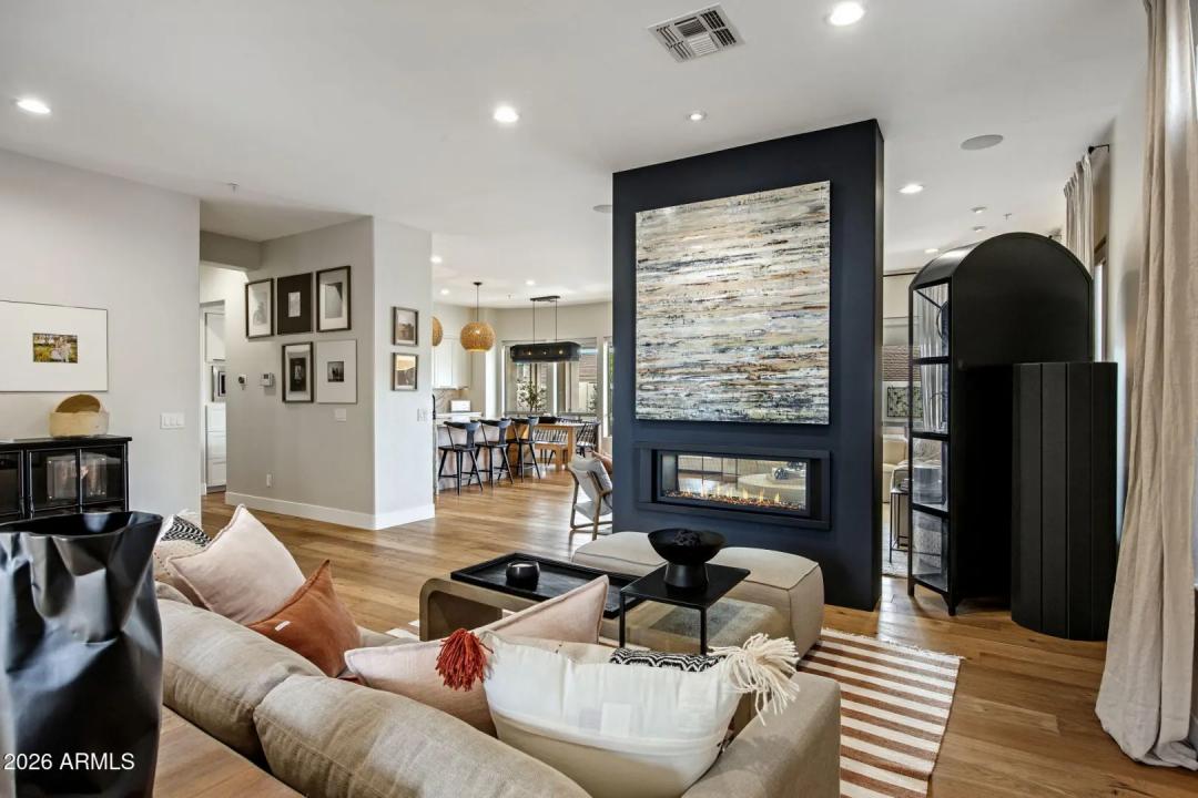 Real Estate Picture 6