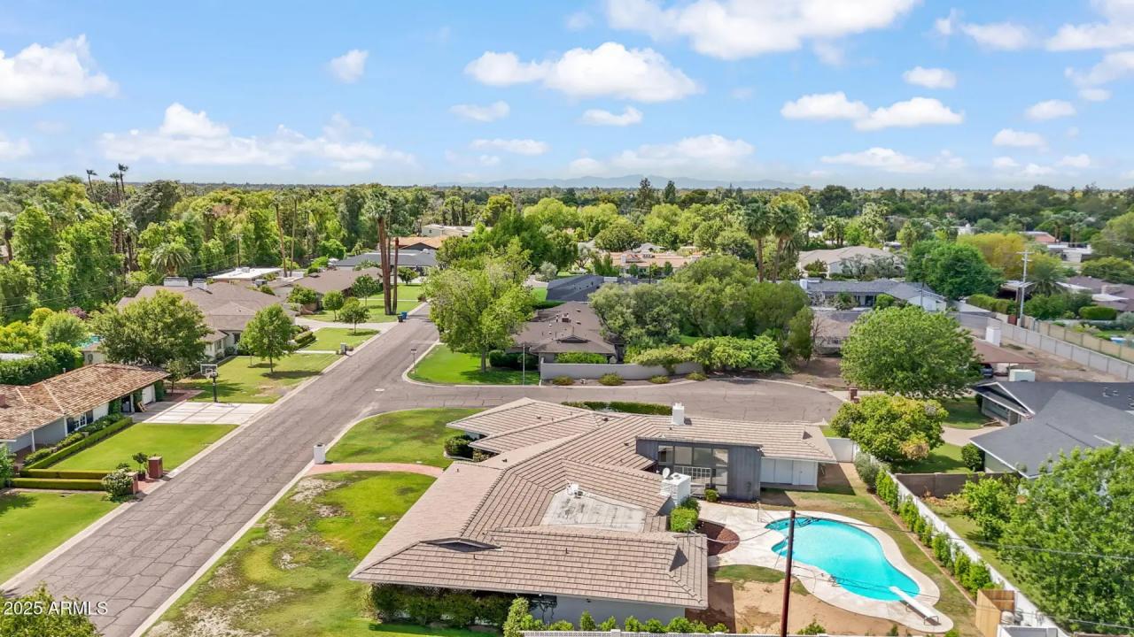 Real Estate Picture 32