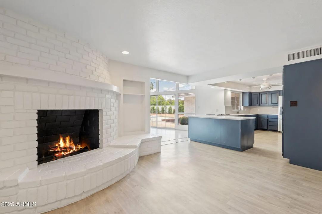 Real Estate Picture 15