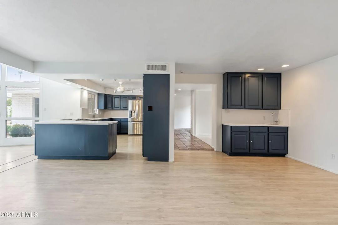Real Estate Picture 16