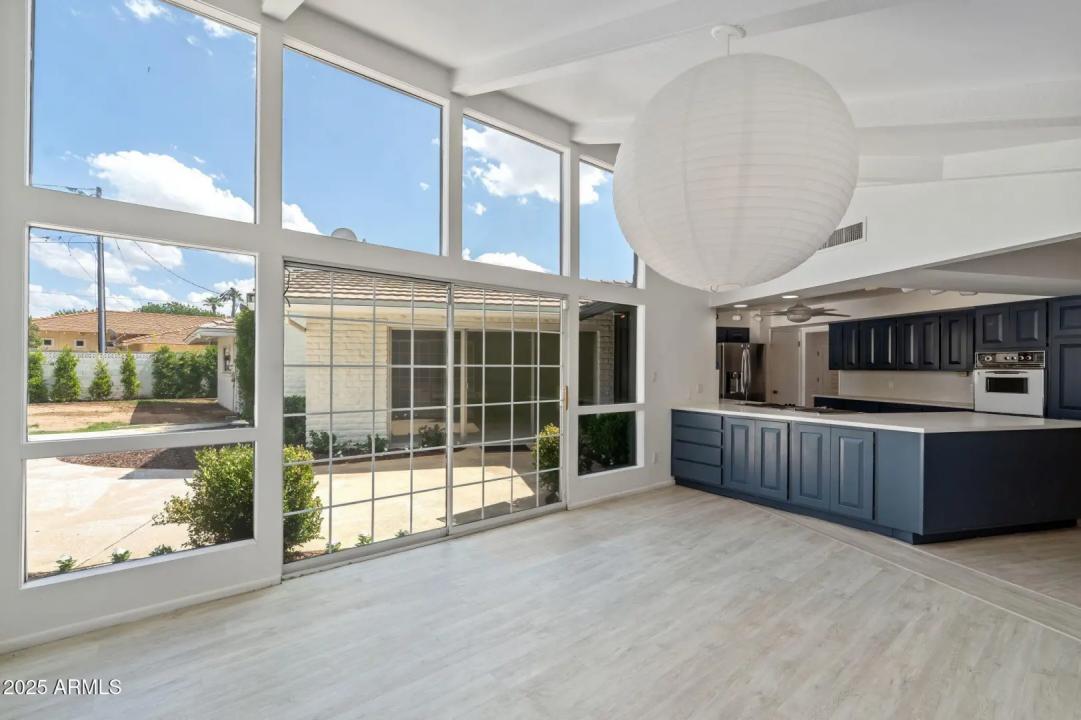 Real Estate Picture 22