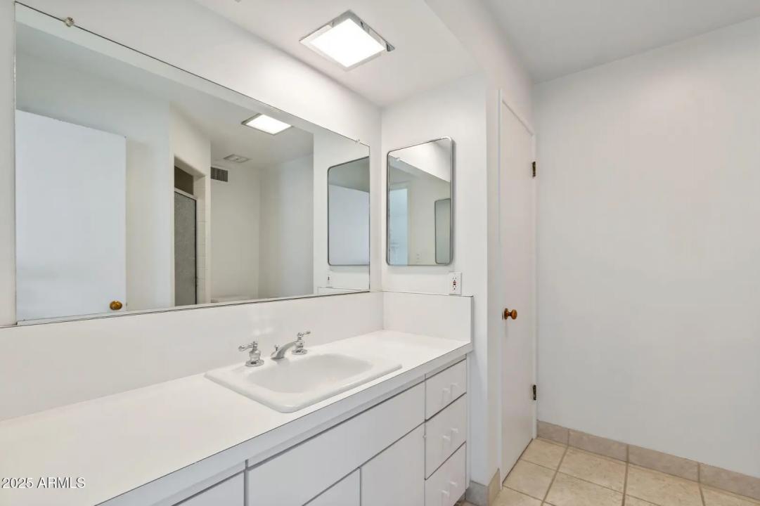 Real Estate Picture 29