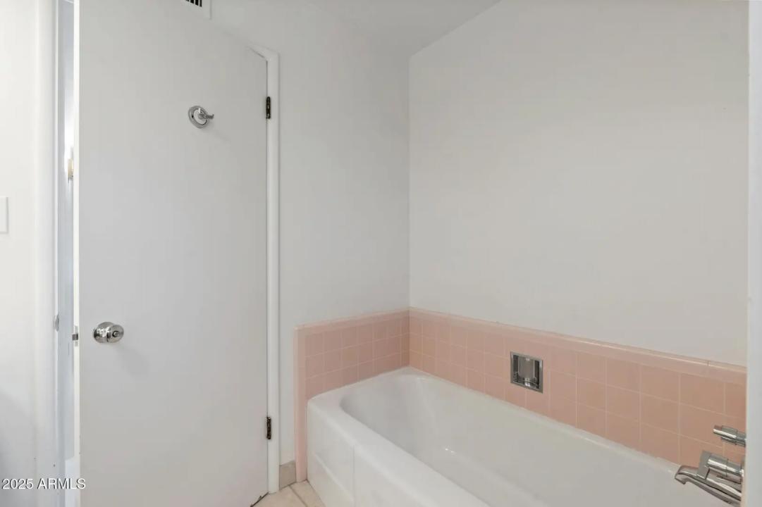 Real Estate Picture 37