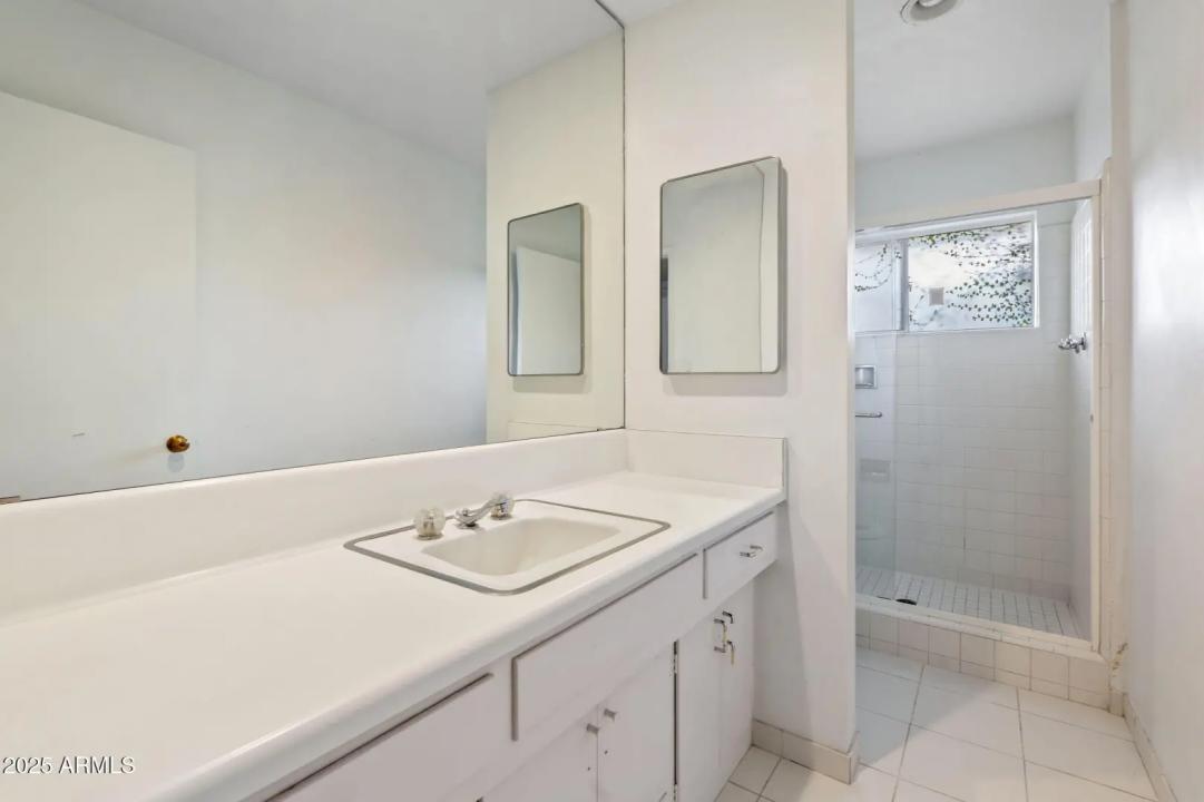 Real Estate Picture 39