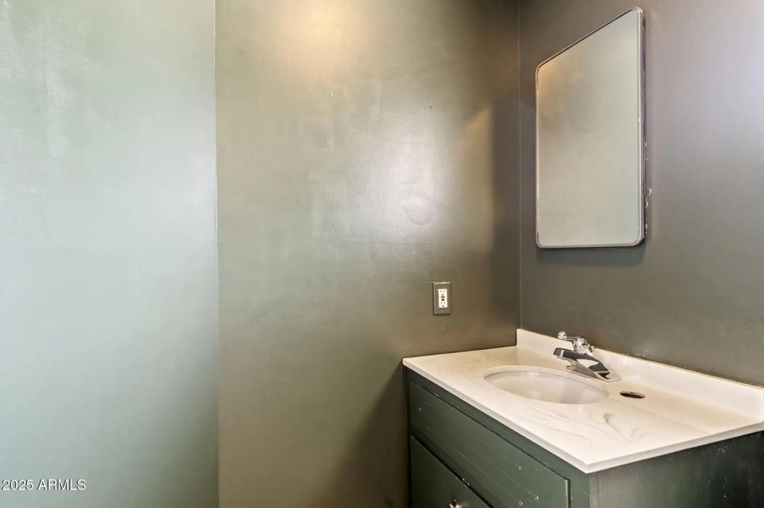 Real Estate Picture 53