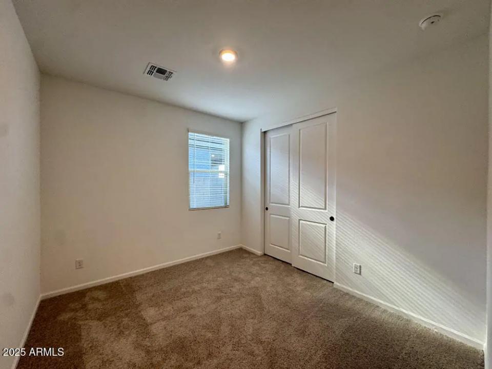 Real Estate Picture 10