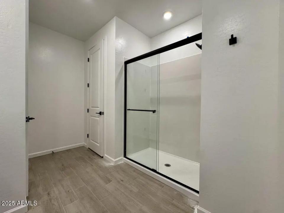 Real Estate Picture 18