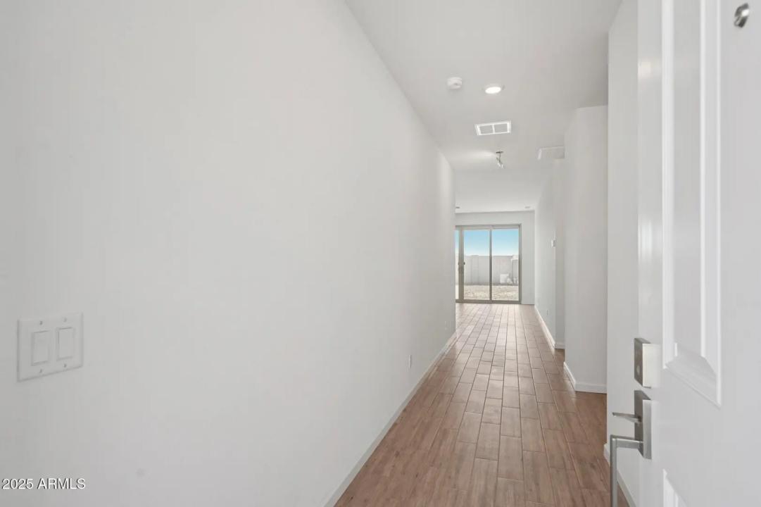 Real Estate Picture 6