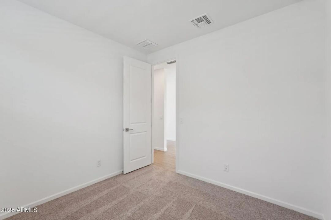 Real Estate Picture 20