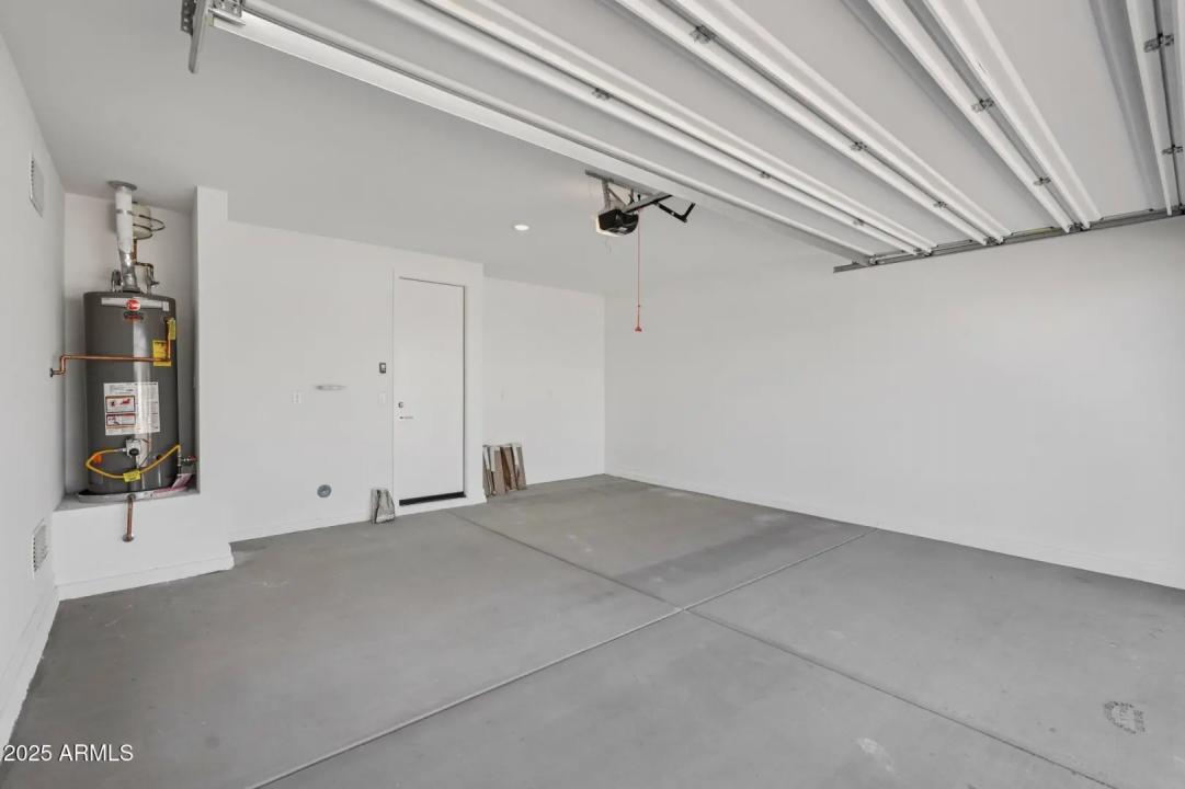 Real Estate Picture 32