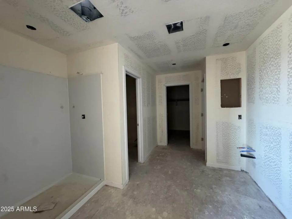 Real Estate Picture 10