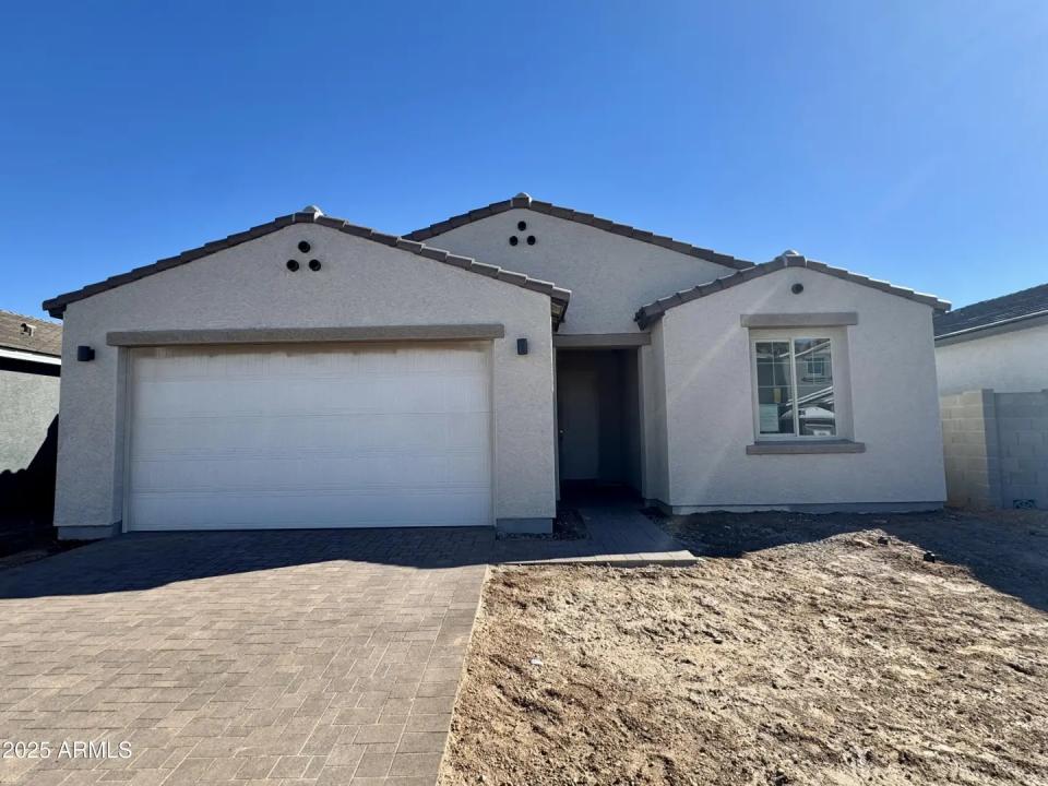 Real Estate Picture 2