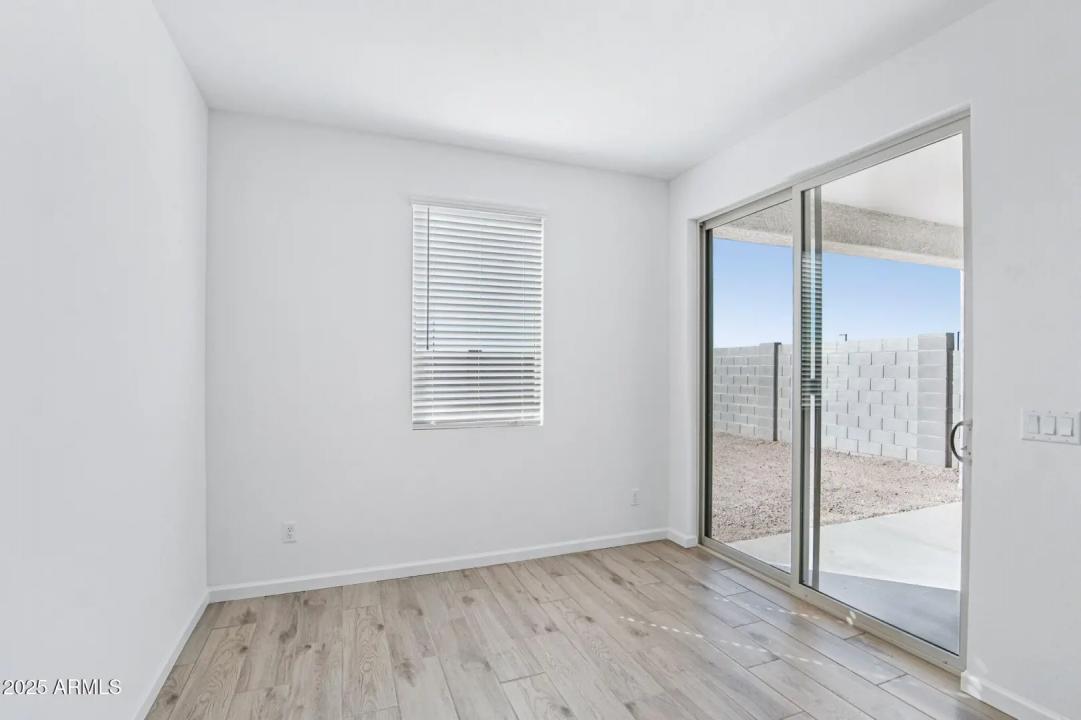 Real Estate Picture 19