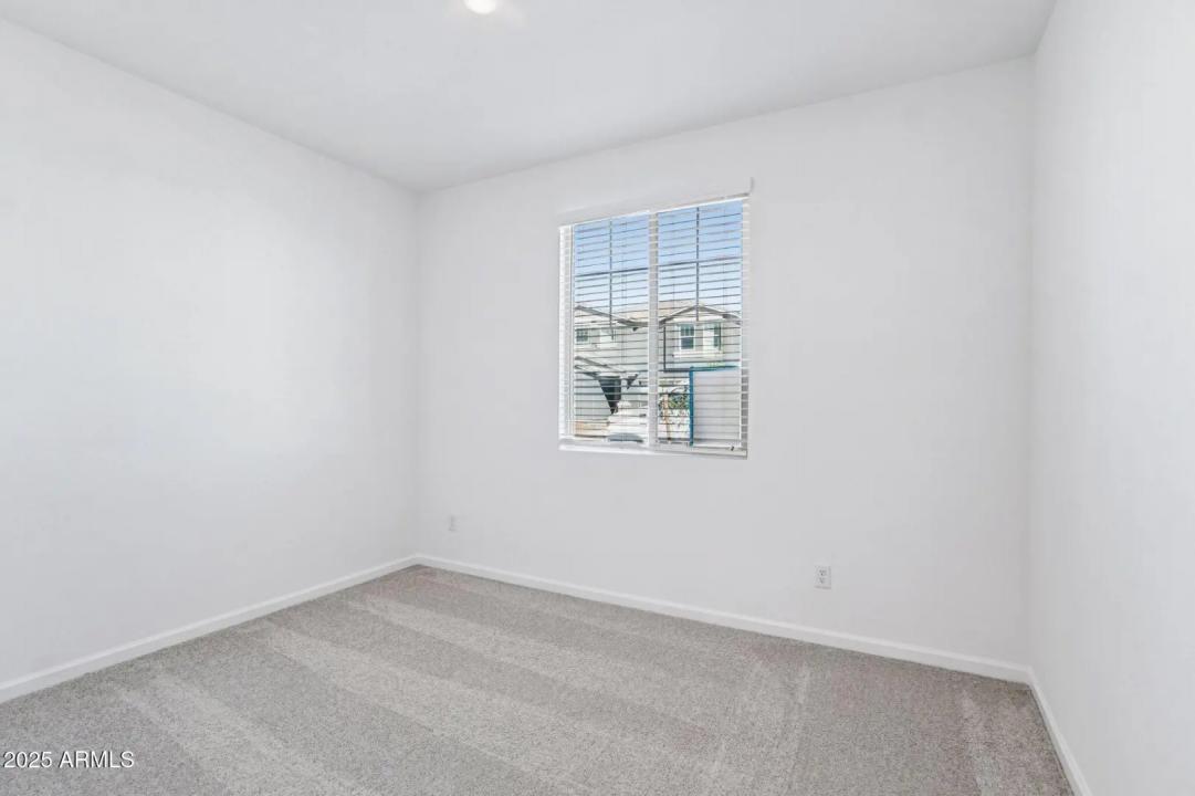 Real Estate Picture 28