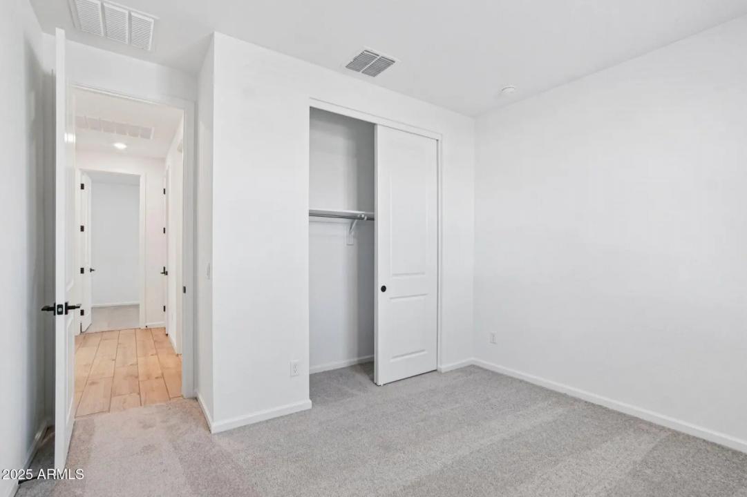 Real Estate Picture 29