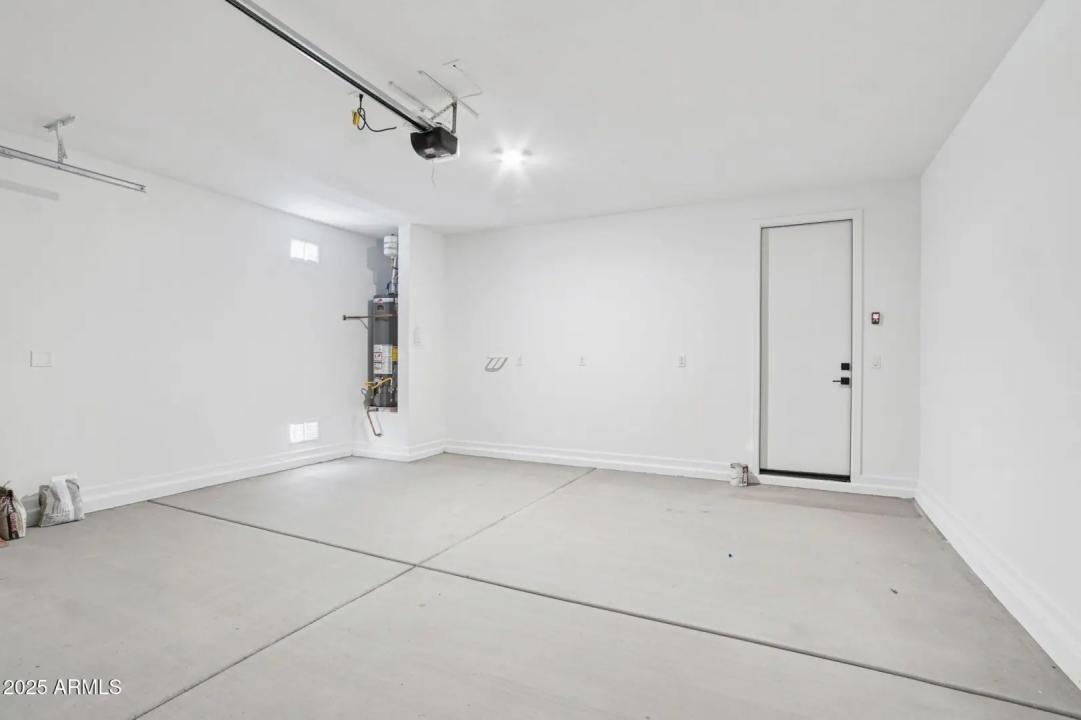 Real Estate Picture 30