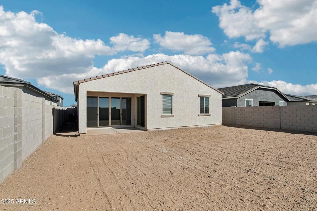 Real Estate Picture 32
