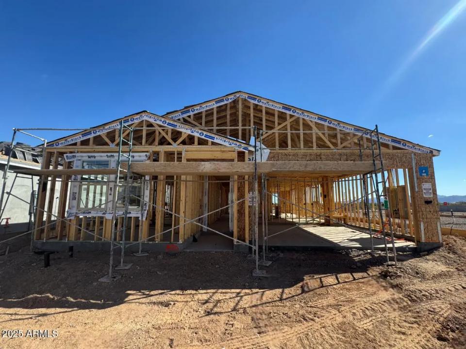 Real Estate Picture 2
