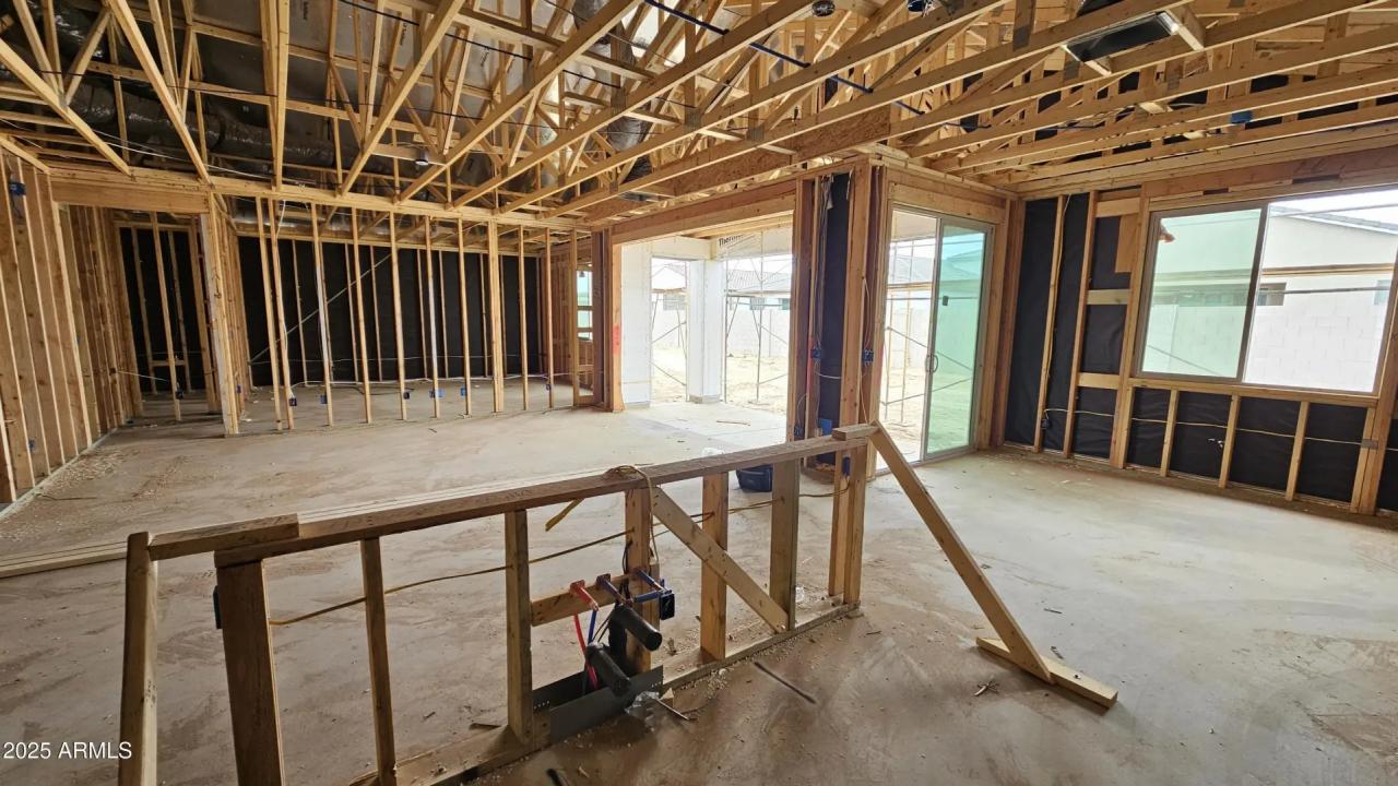 Real Estate Picture 5
