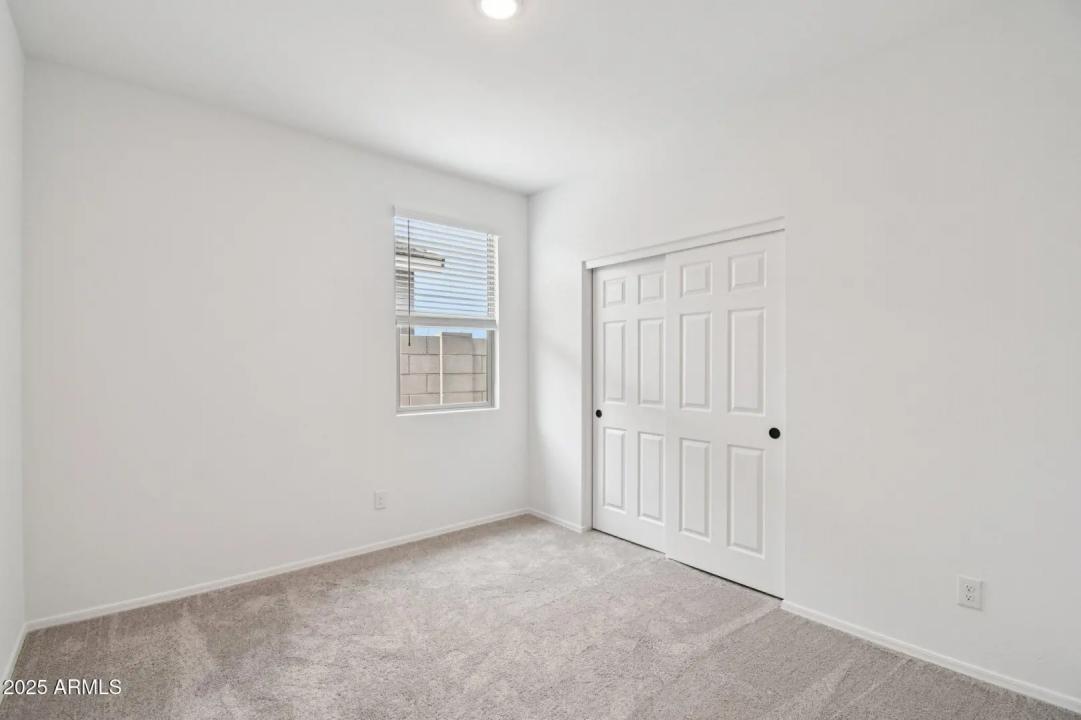 Real Estate Picture 19