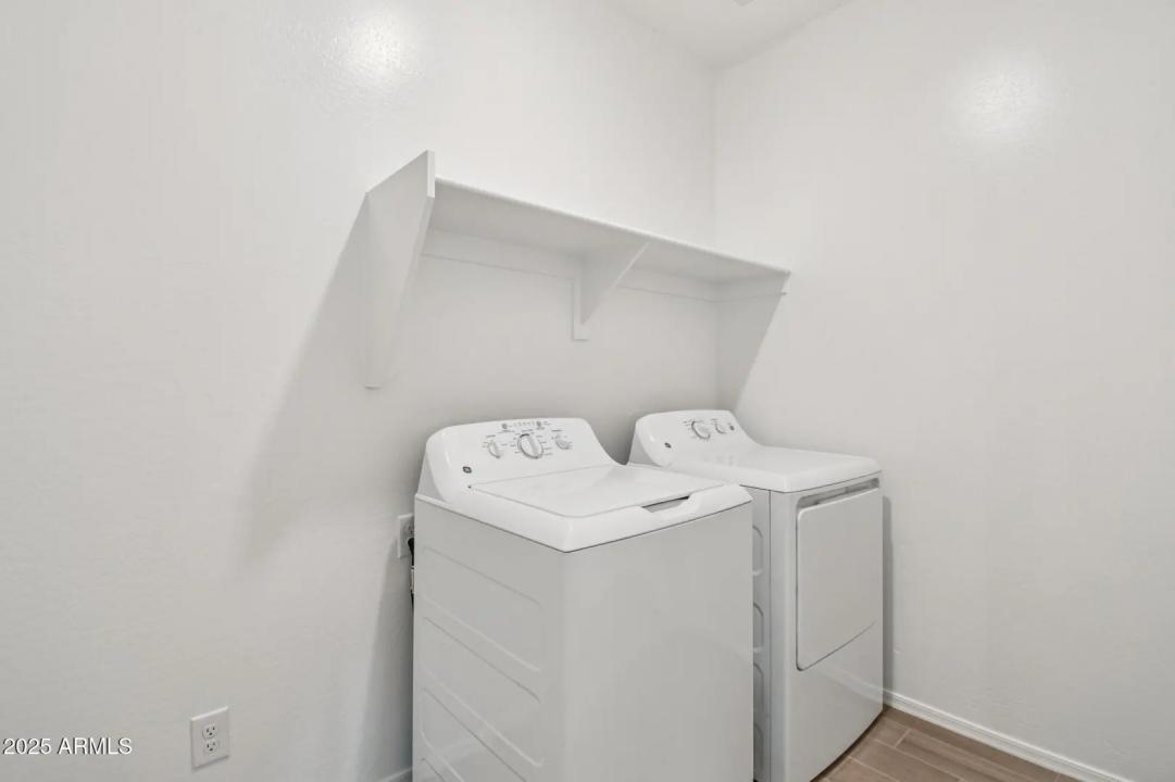 Real Estate Picture 25