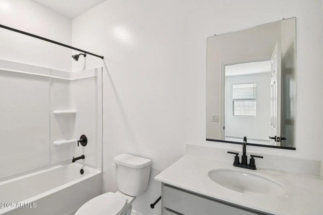 Real Estate Picture 26