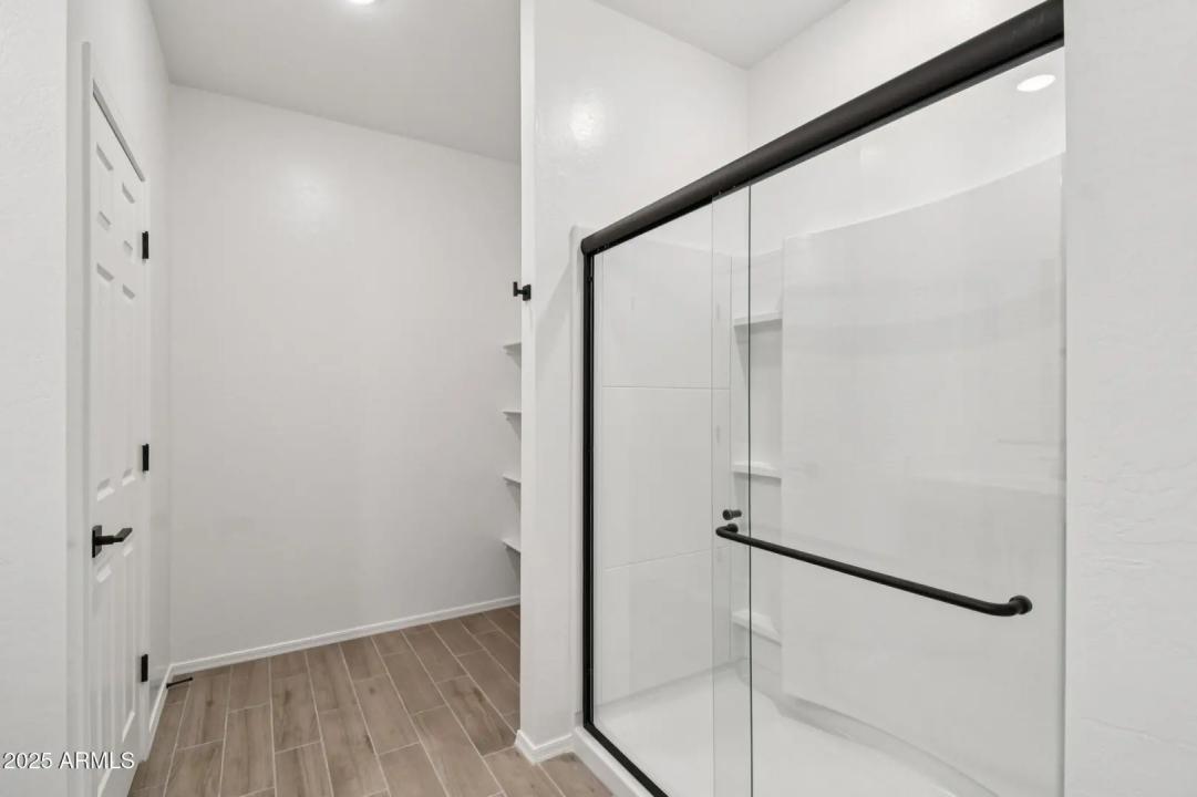 Real Estate Picture 27