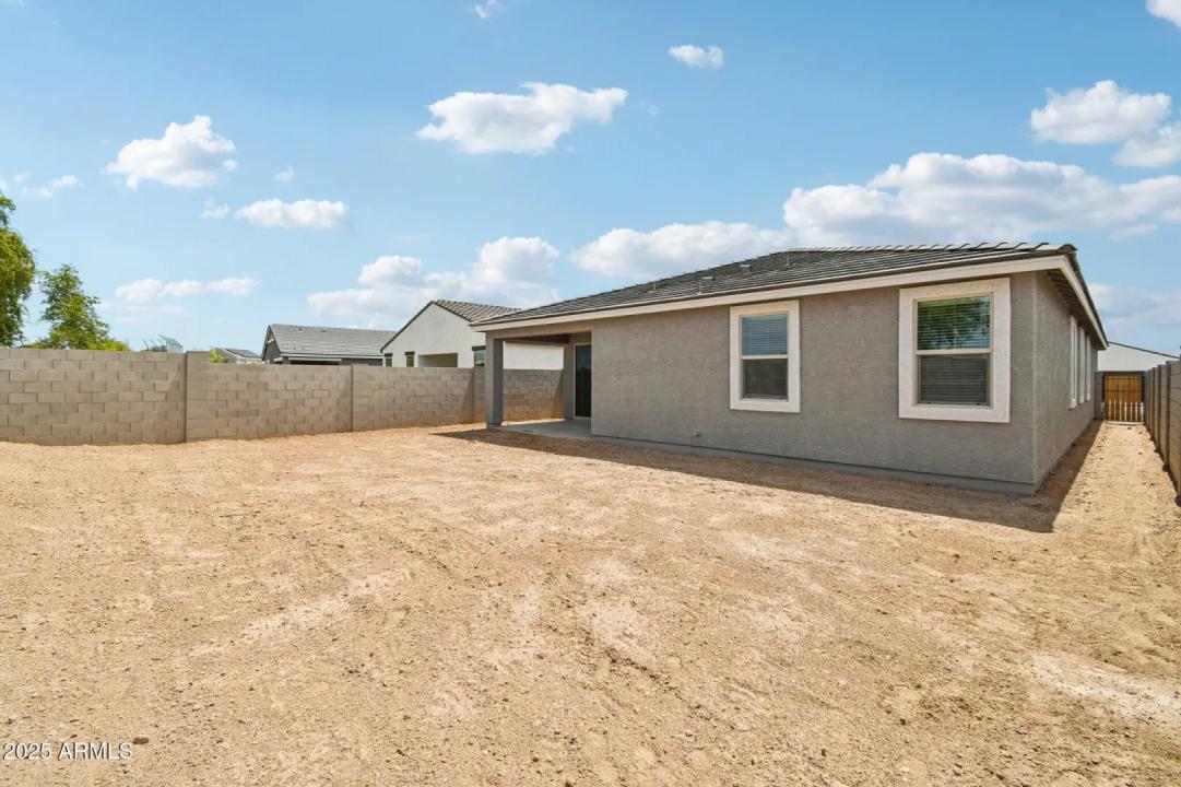 Real Estate Picture 33