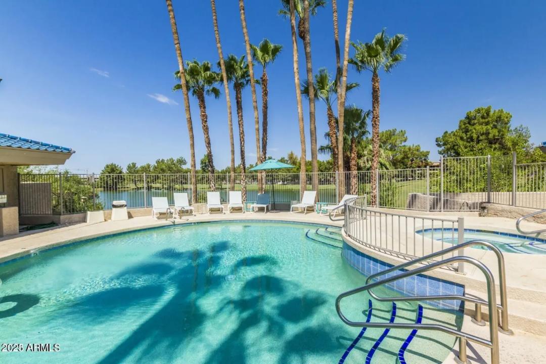 Real Estate Picture 15