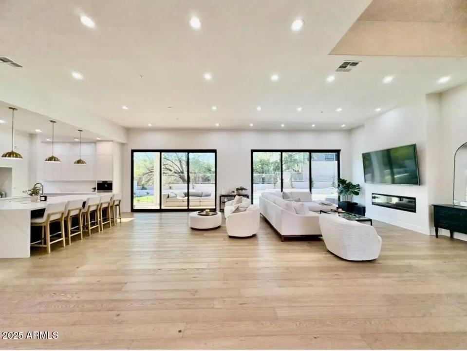 Real Estate Picture 6