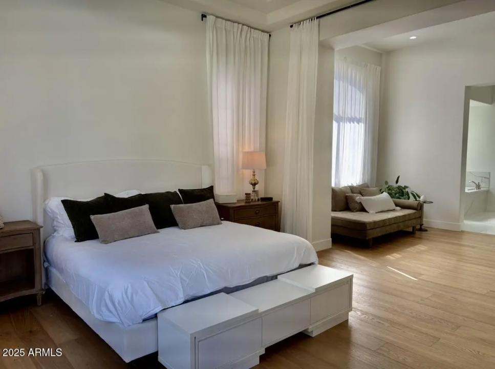 Real Estate Picture 21