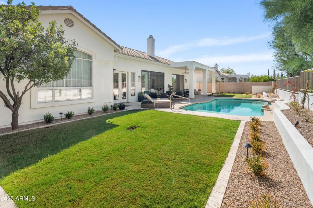 Real Estate Picture 5