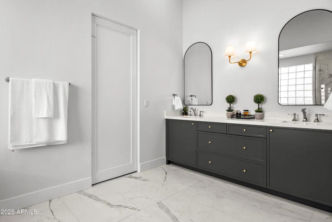 Real Estate Picture 26