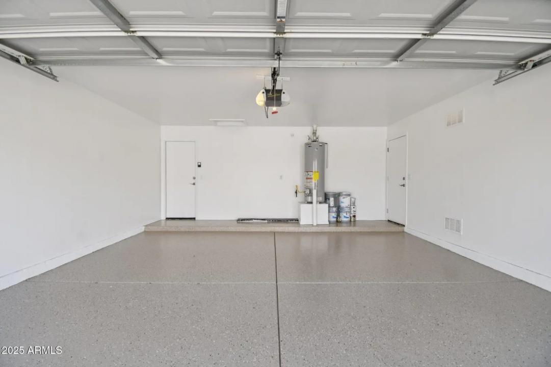 Real Estate Picture 11