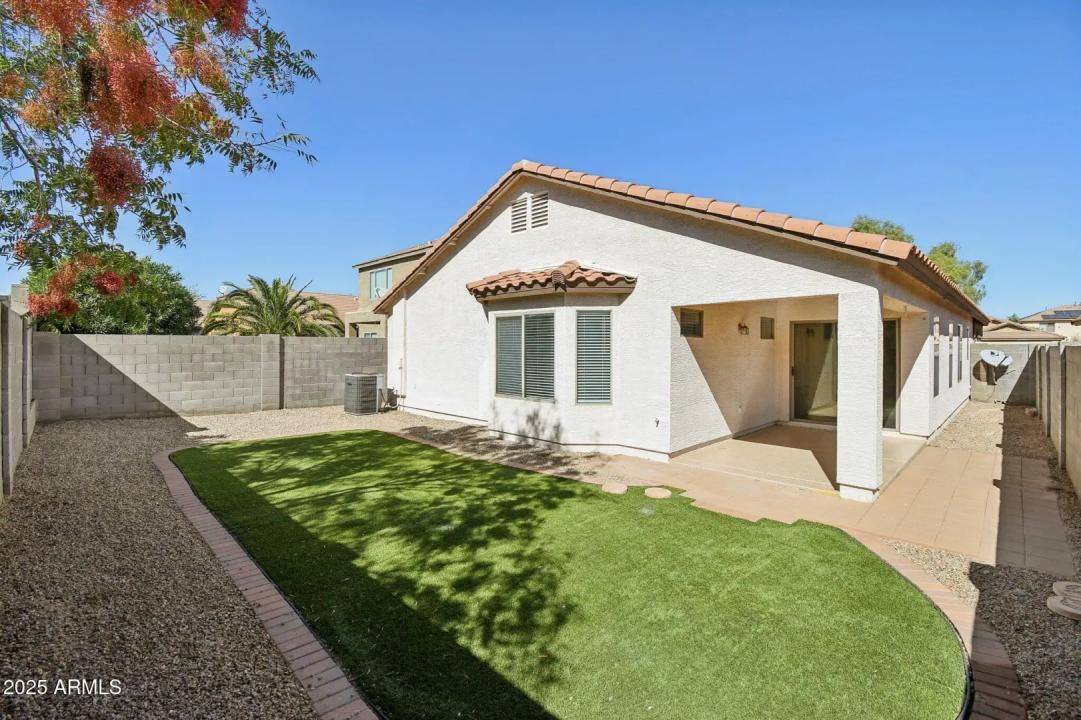 Real Estate Picture 2