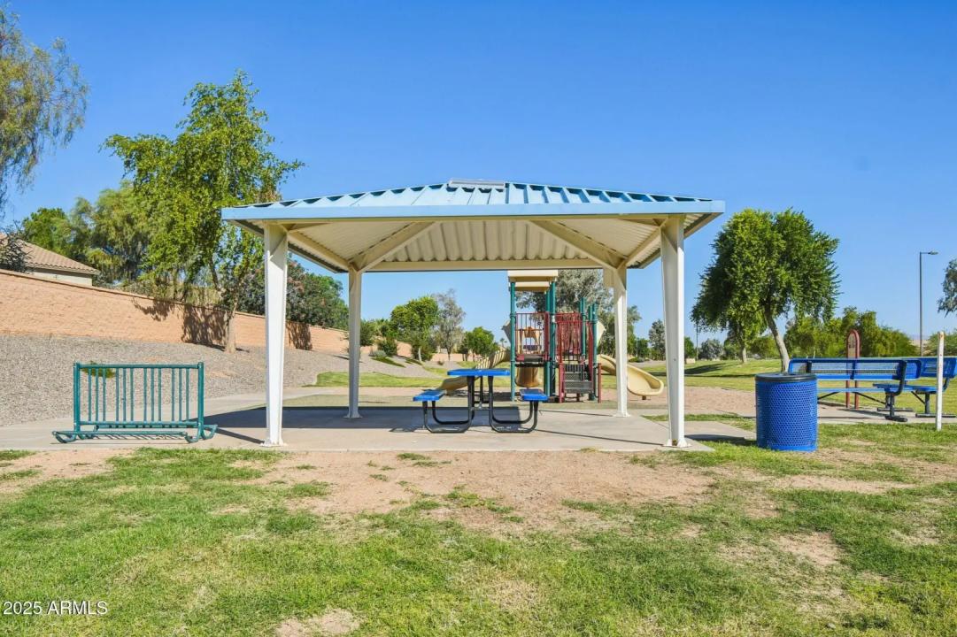 Real Estate Picture 44