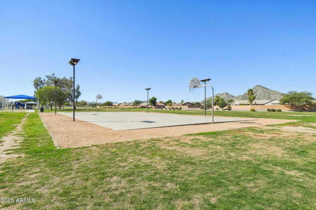 Real Estate Picture 45