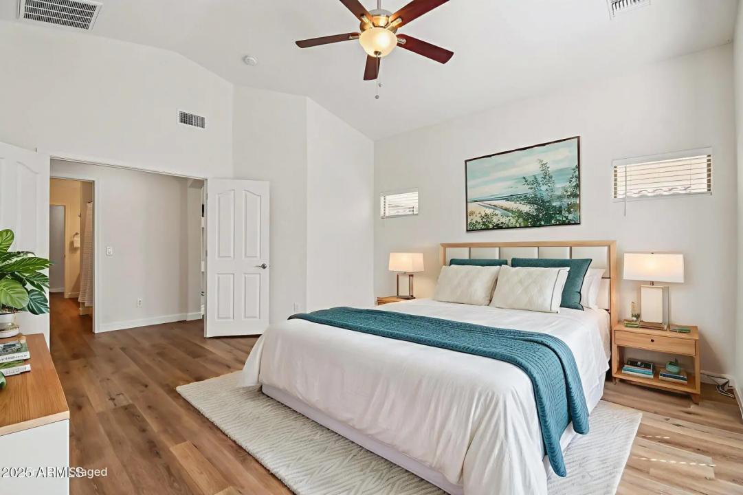 Real Estate Picture 7