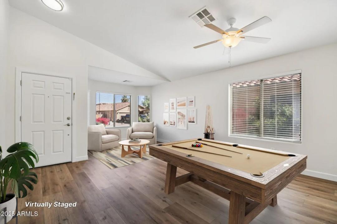 Real Estate Picture 3