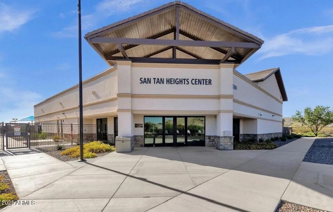 Real Estate Picture 32