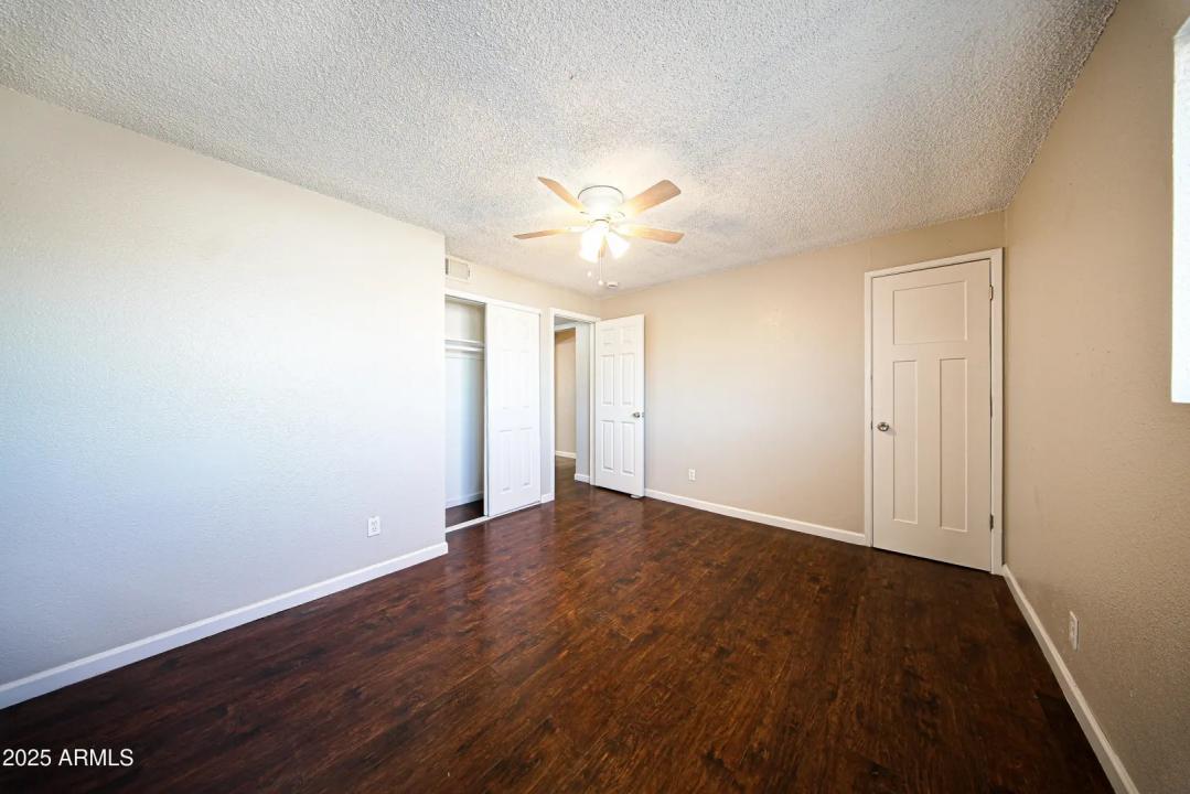 Real Estate Picture 27