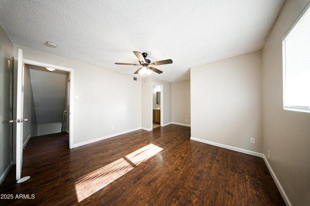 Real Estate Picture 35